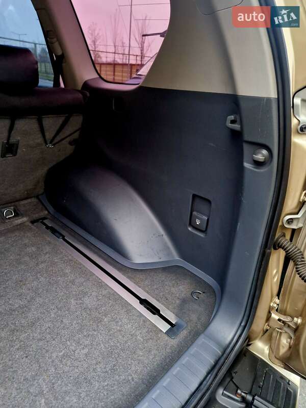 Внедорожник / Кроссовер Toyota Land Cruiser Prado 2012 в Киеве фото 9 Внедорожник / Кроссовер Toyota Land Cruiser Prado 2012 в Киеве