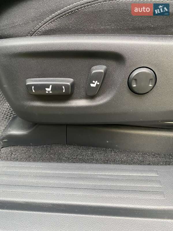 Позашляховик / Кросовер Toyota Land Cruiser Prado 2021 в Києві фото 7 Позашляховик / Кросовер Toyota Land Cruiser Prado 2021 в Києві