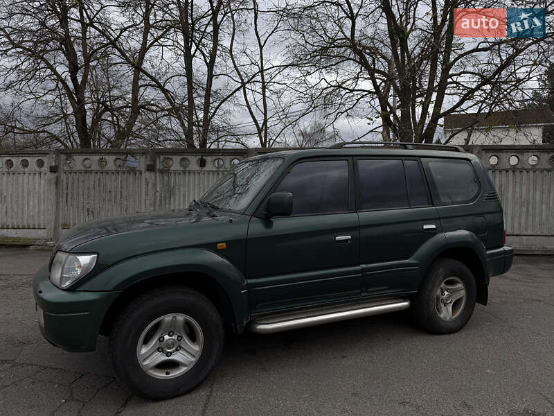 Внедорожник / Кроссовер Toyota Land Cruiser Prado 2000 в Киеве