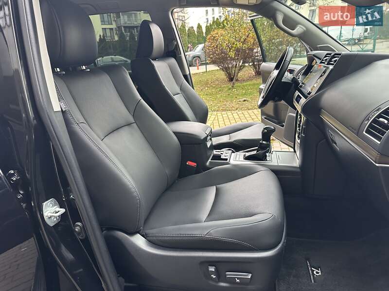 Позашляховик / Кросовер Toyota Land Cruiser Prado 2022 в Києві