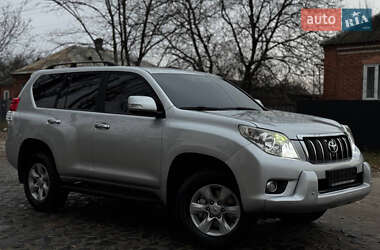 Позашляховик / Кросовер Toyota Land Cruiser Prado 2010 в Охтирці