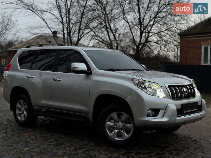 Внедорожник / Кроссовер Toyota Land Cruiser Prado 2010 в Ахтырке