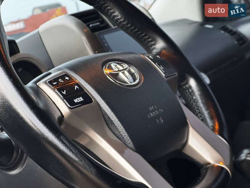 Внедорожник / Кроссовер Toyota Land Cruiser Prado 2010 в Ахтырке