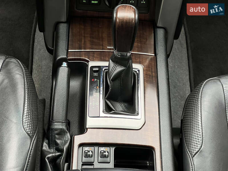 Внедорожник / Кроссовер Toyota Land Cruiser Prado 2010 в Киеве