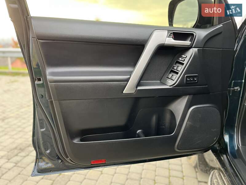 Позашляховик / Кросовер Toyota Land Cruiser Prado 2019 в Мукачевому фото 38 Позашляховик / Кросовер Toyota Land Cruiser Prado 2019 в Мукачевому
