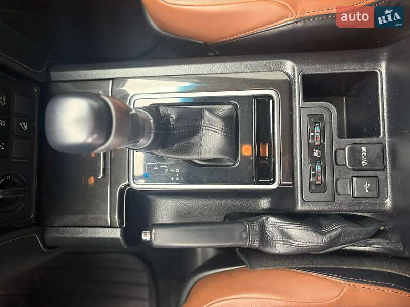 Внедорожник / Кроссовер Toyota Land Cruiser Prado 2023 в Тернополе