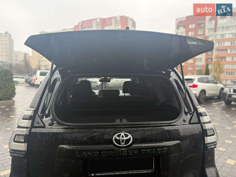 Внедорожник / Кроссовер Toyota Land Cruiser Prado 2023 в Тернополе