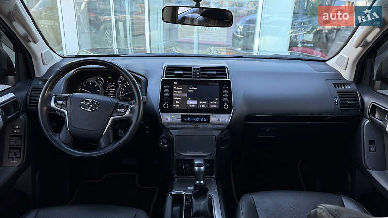 Внедорожник / Кроссовер Toyota Land Cruiser Prado 2023 в Ровно