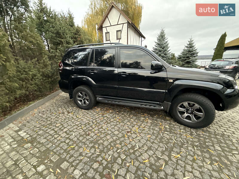 Внедорожник / Кроссовер Toyota Land Cruiser Prado 2007 в Ладыжине