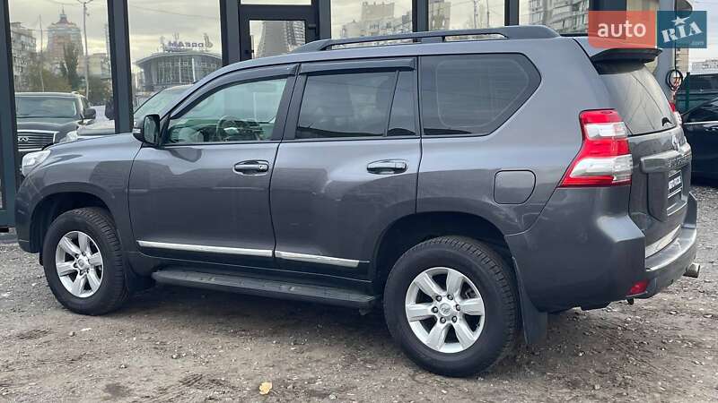 Внедорожник / Кроссовер Toyota Land Cruiser Prado 2015 в Киеве