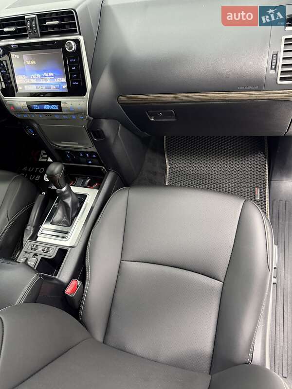 Внедорожник / Кроссовер Toyota Land Cruiser Prado 2020 в Одессе