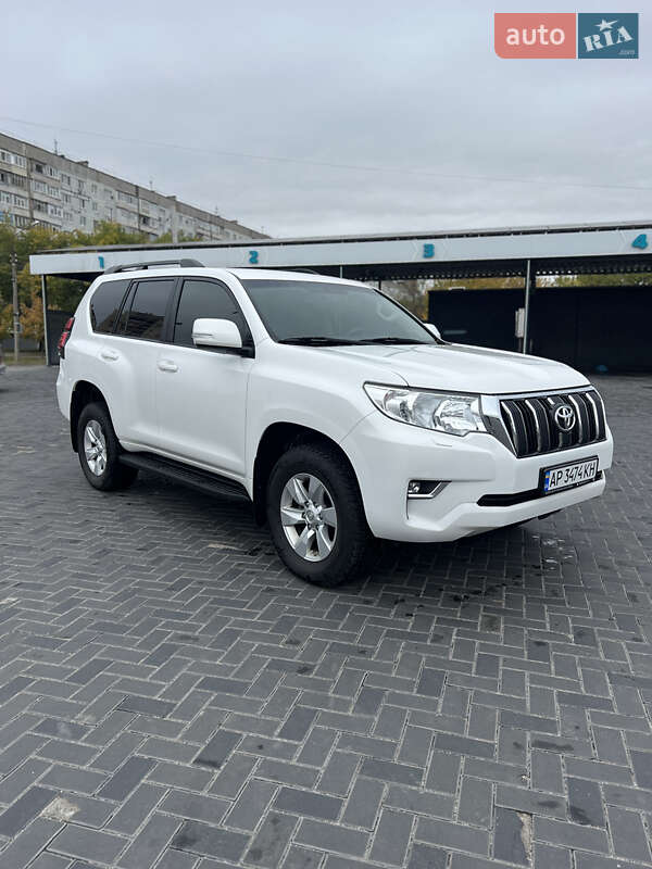 Внедорожник / Кроссовер Toyota Land Cruiser Prado 2019 в Запорожье