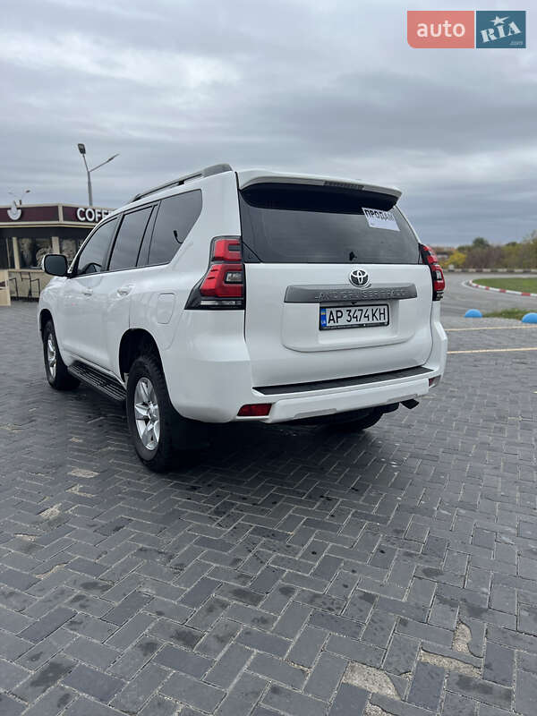 Внедорожник / Кроссовер Toyota Land Cruiser Prado 2019 в Запорожье