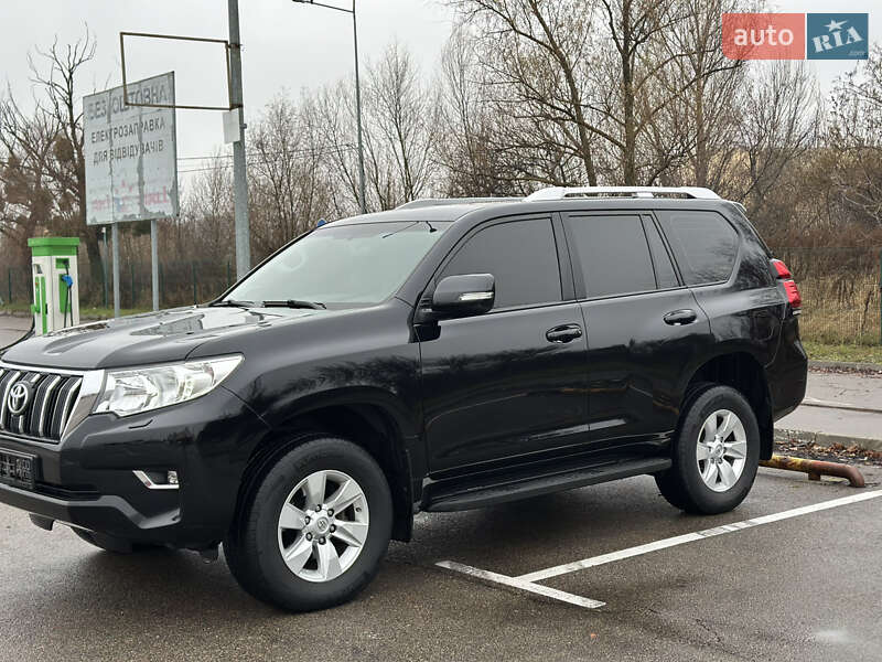 Toyota Land Cruiser Prado 2019