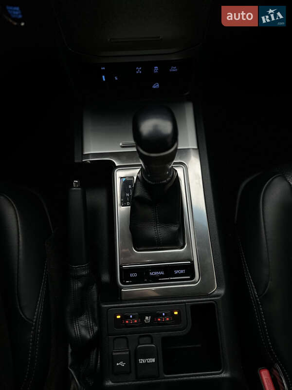 Позашляховик / Кросовер Toyota Land Cruiser Prado 2021 в Лубнах