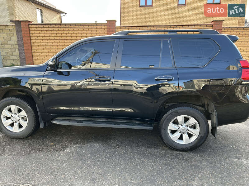 Внедорожник / Кроссовер Toyota Land Cruiser Prado 2023 в Днепре