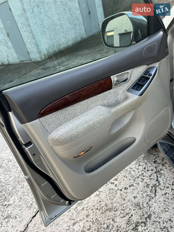 Внедорожник / Кроссовер Toyota Land Cruiser Prado 2004 в Каменском