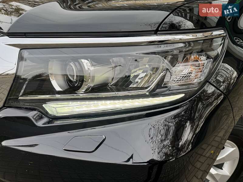Внедорожник / Кроссовер Toyota Land Cruiser Prado 2022 в Николаеве