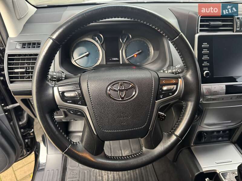 Внедорожник / Кроссовер Toyota Land Cruiser Prado 2022 в Николаеве