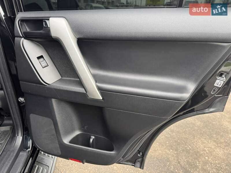 Внедорожник / Кроссовер Toyota Land Cruiser Prado 2022 в Николаеве