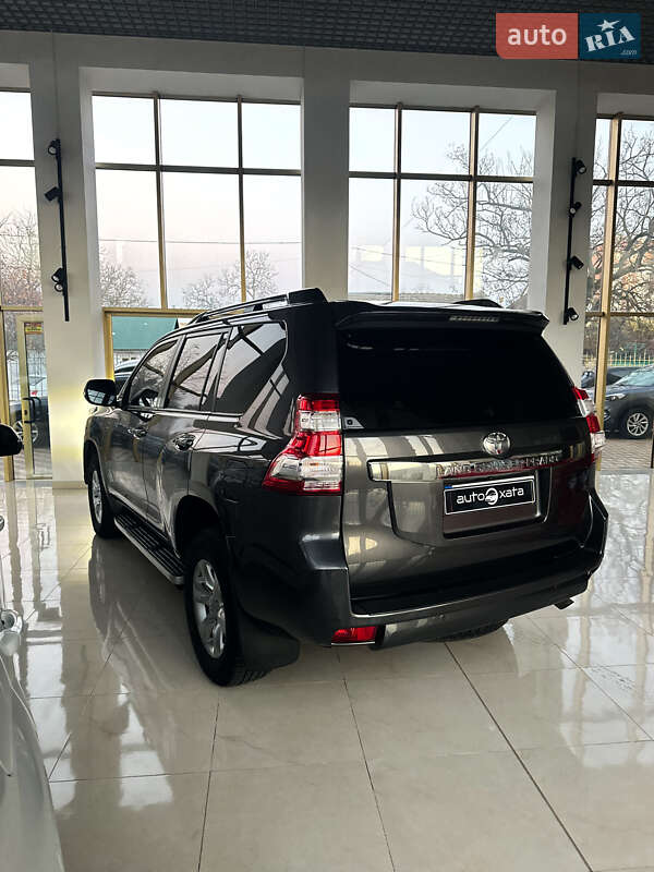 Внедорожник / Кроссовер Toyota Land Cruiser Prado 2017 в Николаеве