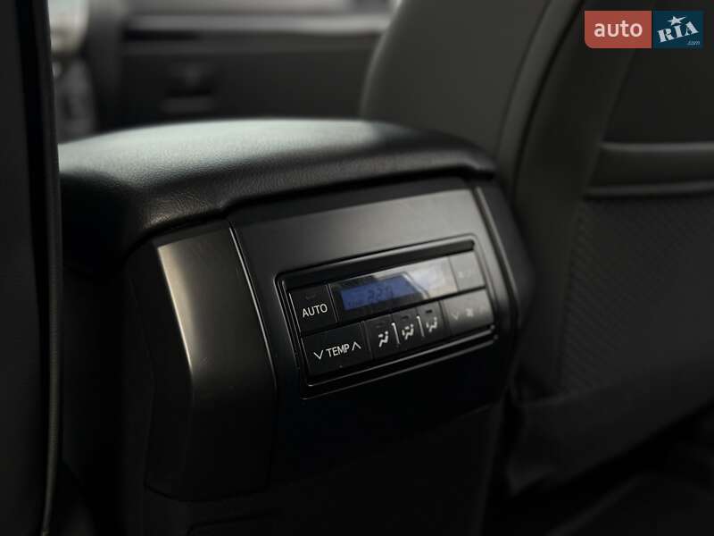 Внедорожник / Кроссовер Toyota Land Cruiser Prado 2019 в Виннице фото 52 Внедорожник / Кроссовер Toyota Land Cruiser Prado 2019 в Виннице