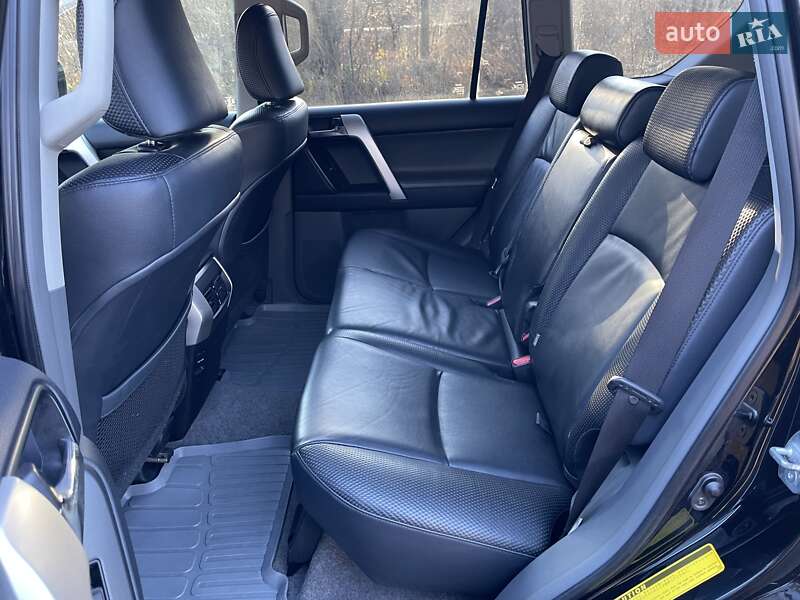 Внедорожник / Кроссовер Toyota Land Cruiser Prado 2010 в Прилуках