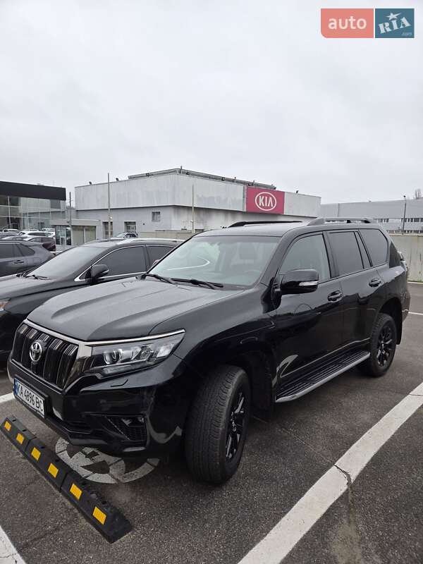 Внедорожник / Кроссовер Toyota Land Cruiser Prado 2021 в Киеве