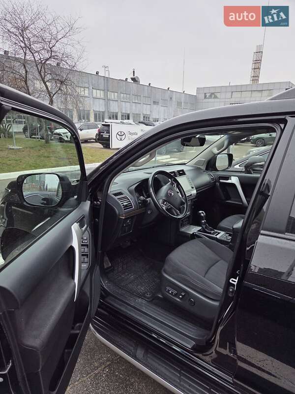 Внедорожник / Кроссовер Toyota Land Cruiser Prado 2021 в Киеве