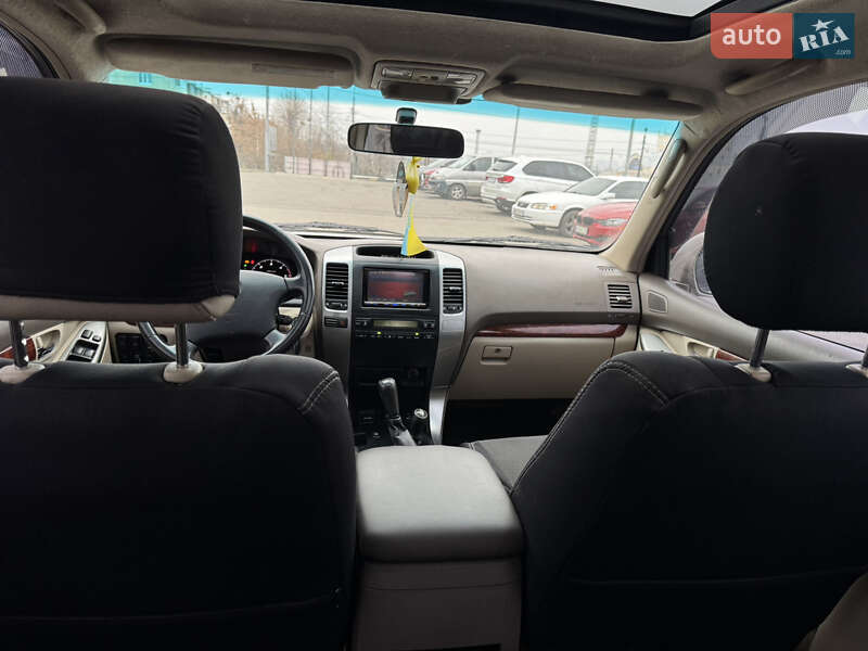 Внедорожник / Кроссовер Toyota Land Cruiser Prado 2004 в Харькове