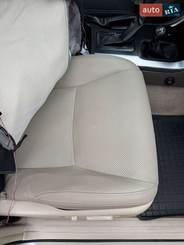 Внедорожник / Кроссовер Toyota Land Cruiser Prado 2004 в Харькове