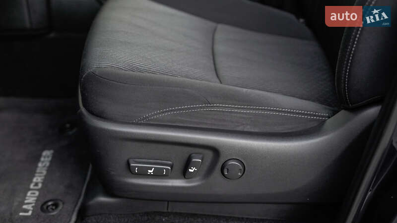 Внедорожник / Кроссовер Toyota Land Cruiser Prado 2019 в Львове