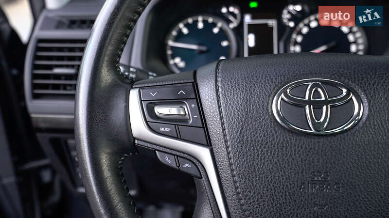 Внедорожник / Кроссовер Toyota Land Cruiser Prado 2019 в Львове