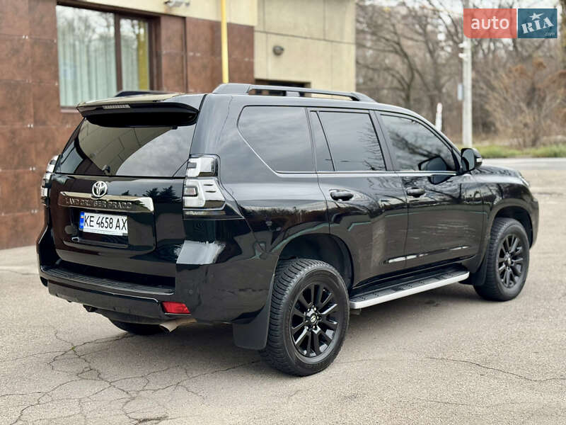Внедорожник / Кроссовер Toyota Land Cruiser Prado 2021 в Днепре