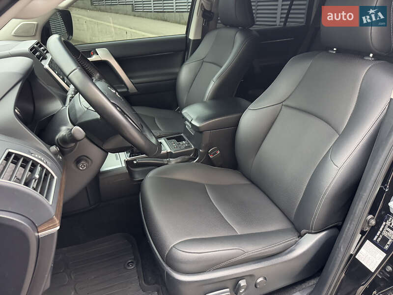 Внедорожник / Кроссовер Toyota Land Cruiser Prado 2021 в Днепре