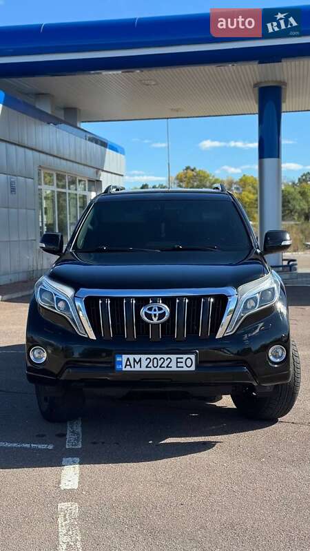 Внедорожник / Кроссовер Toyota Land Cruiser Prado 2010 в Житомире