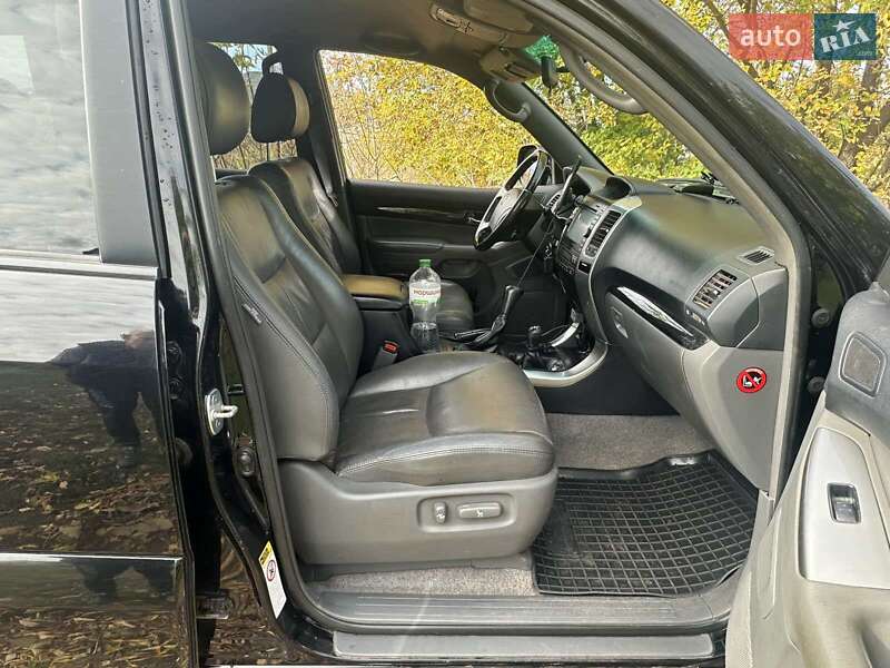 Позашляховик / Кросовер Toyota Land Cruiser Prado 2008 в Києві