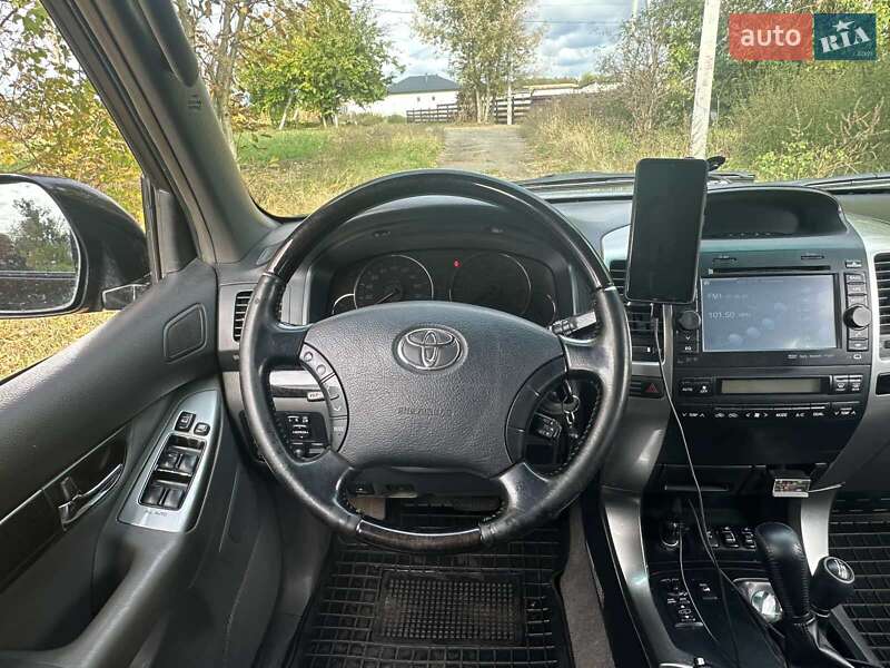 Позашляховик / Кросовер Toyota Land Cruiser Prado 2008 в Києві