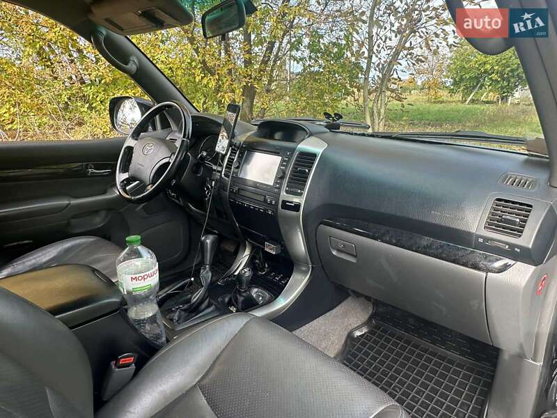Позашляховик / Кросовер Toyota Land Cruiser Prado 2008 в Києві