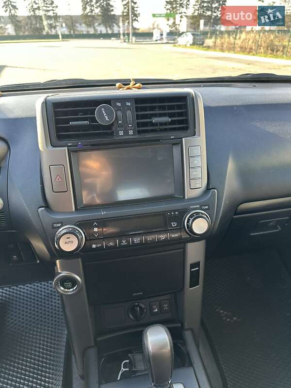 Внедорожник / Кроссовер Toyota Land Cruiser Prado 2012 в Коломые