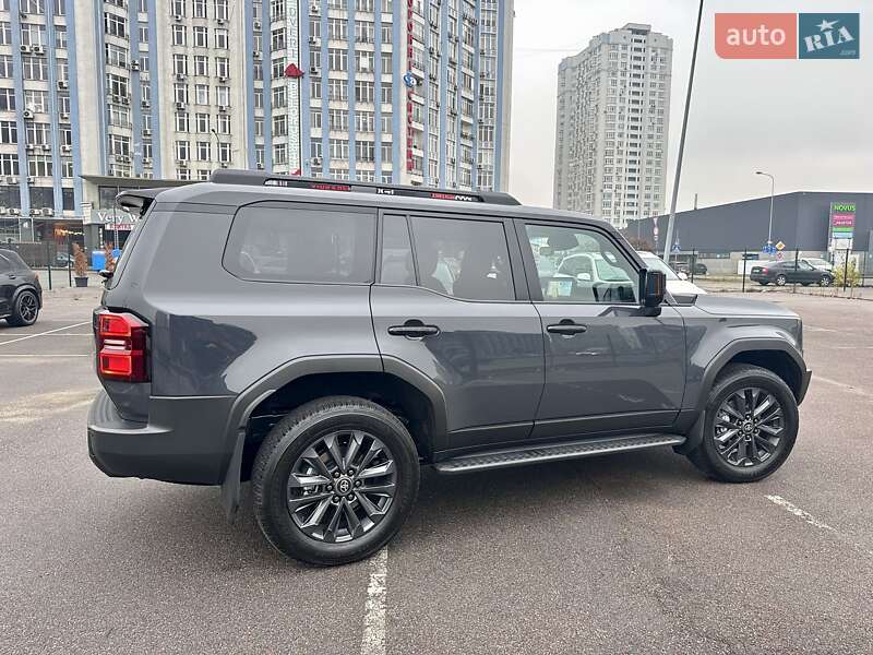 Позашляховик / Кросовер Toyota Land Cruiser Prado 2024 в Києві