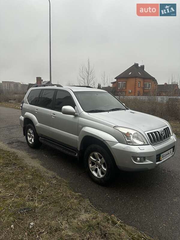 Позашляховик / Кросовер Toyota Land Cruiser Prado 2006 в Києві