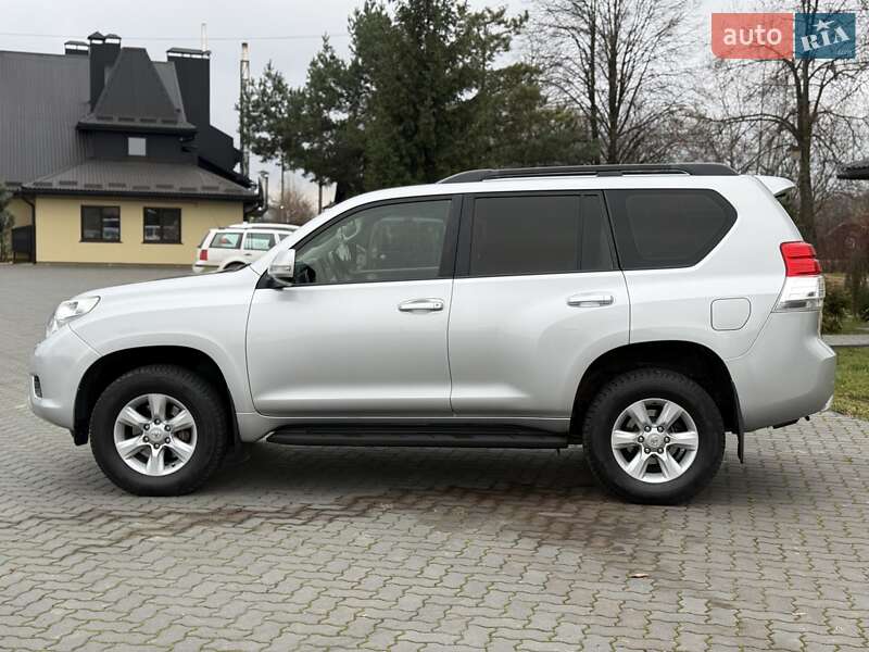 Внедорожник / Кроссовер Toyota Land Cruiser Prado 2013 в Ивано-Франковске