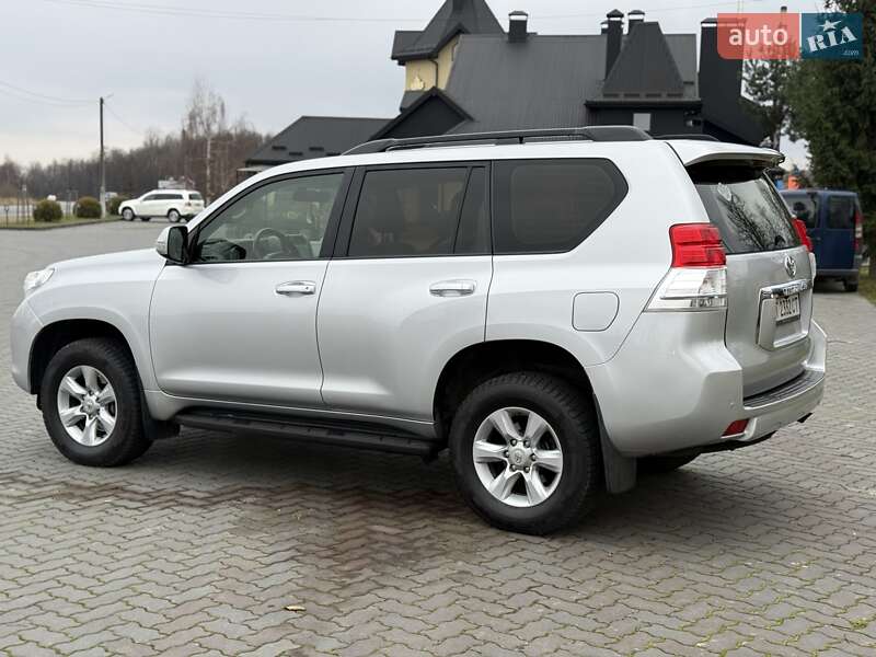 Внедорожник / Кроссовер Toyota Land Cruiser Prado 2013 в Ивано-Франковске