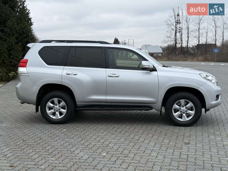 Внедорожник / Кроссовер Toyota Land Cruiser Prado 2013 в Ивано-Франковске