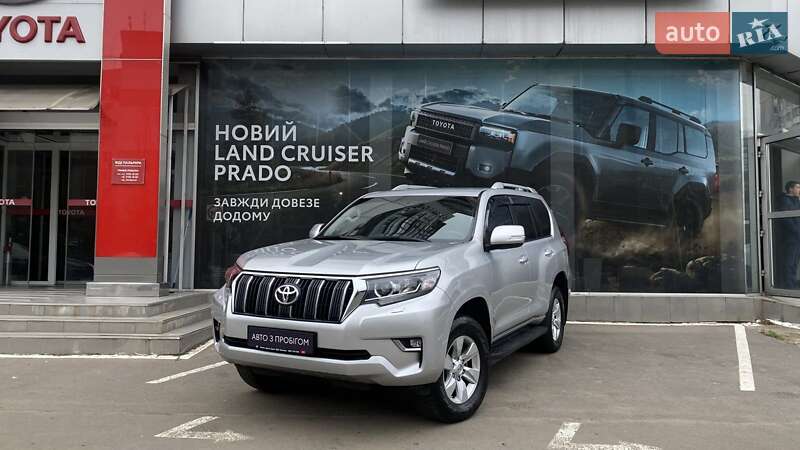 Toyota Land Cruiser Prado 2019