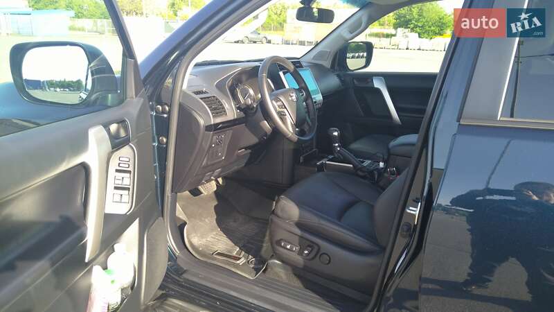 Внедорожник / Кроссовер Toyota Land Cruiser Prado 2023 в Днепре