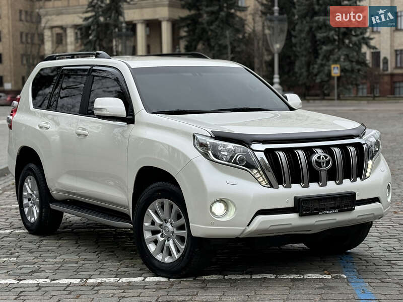 Позашляховик / Кросовер Toyota Land Cruiser Prado 2016 в Харкові
