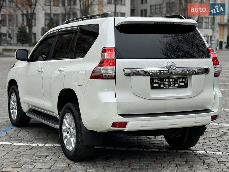 Позашляховик / Кросовер Toyota Land Cruiser Prado 2016 в Харкові