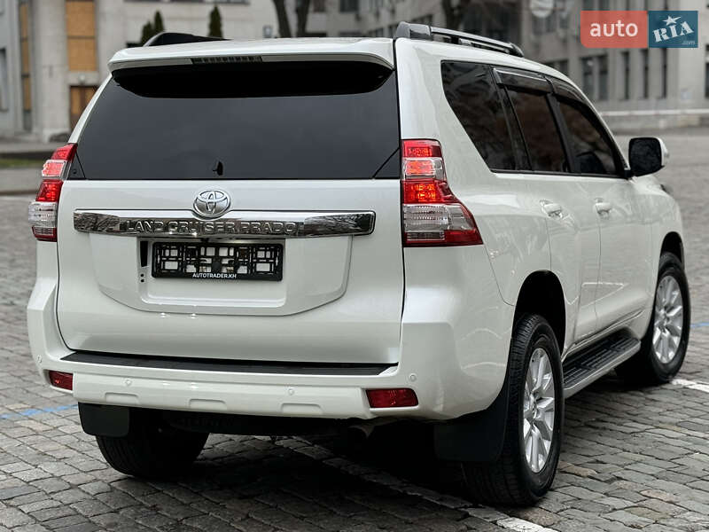 Позашляховик / Кросовер Toyota Land Cruiser Prado 2016 в Харкові